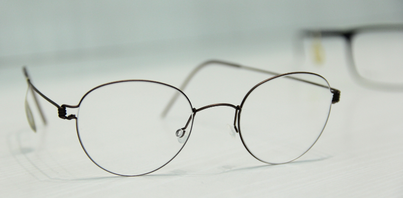 Eyewear for square faces